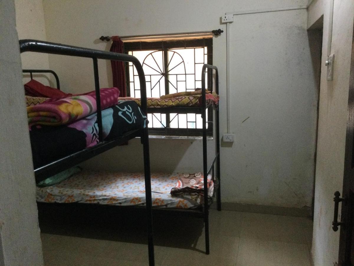 Hippie Hostel Or Goamazing Hostel 安君纳 外观 照片